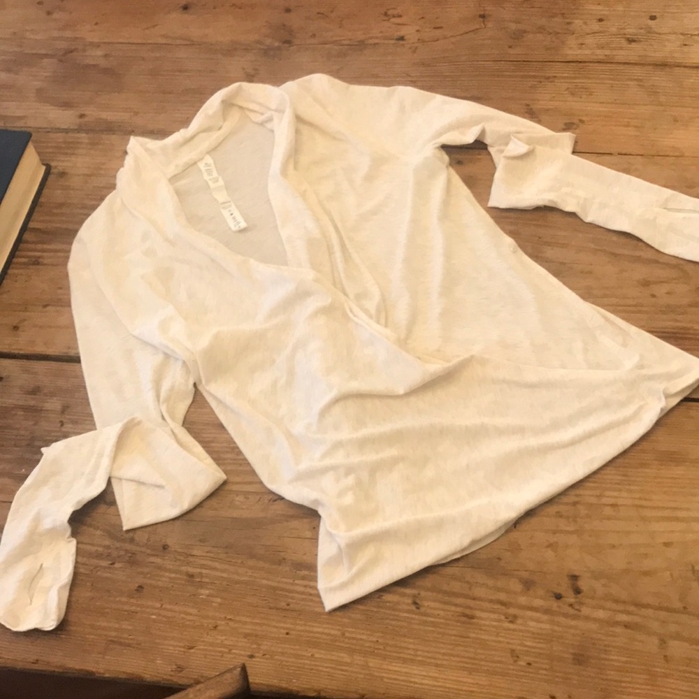 Lululemon yoga wrap top